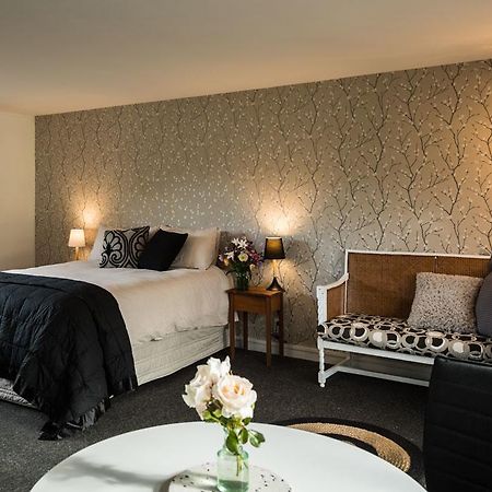 Mount Thomas Road B&B Rangiora Luaran gambar